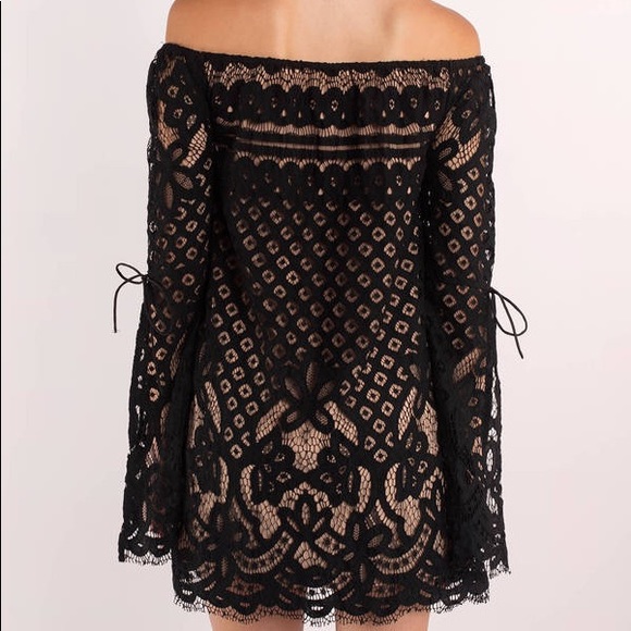 TOBI Shift Dress - Picture 2 of 5